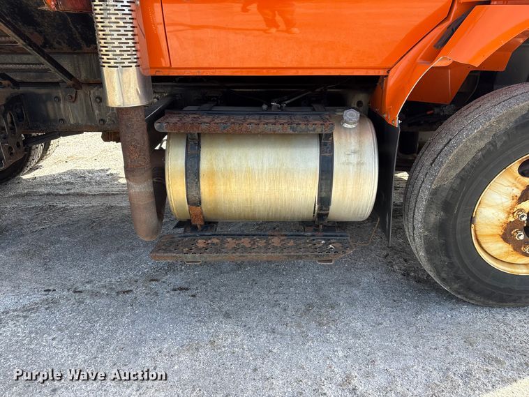 image for item EA4549 2009 International WorkStar dump truck