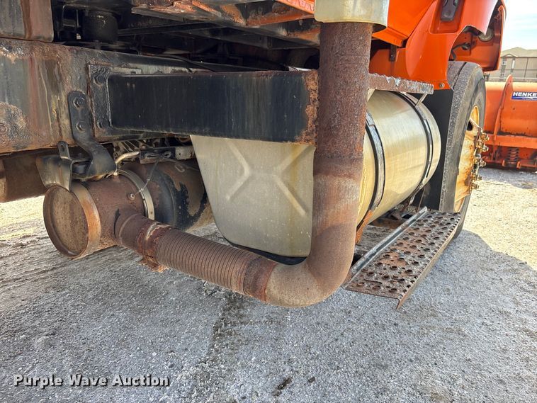 image for item EA4549 2009 International WorkStar dump truck