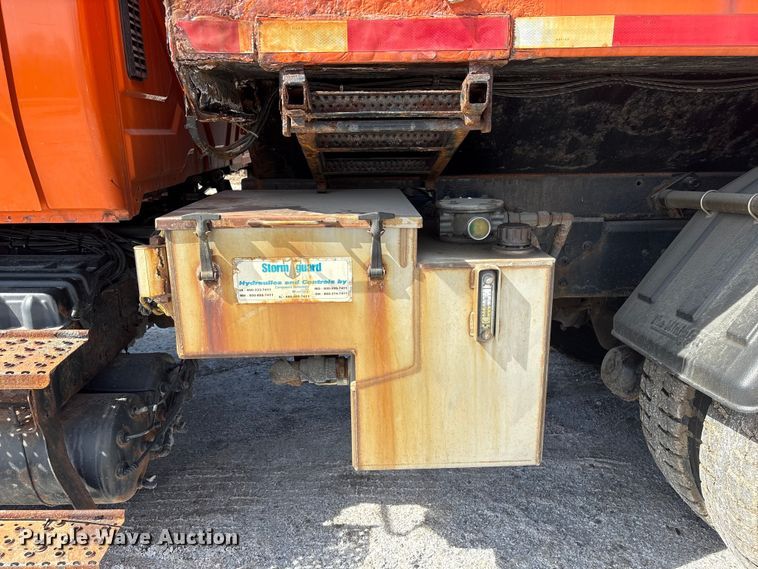 image for item EA4549 2009 International WorkStar dump truck