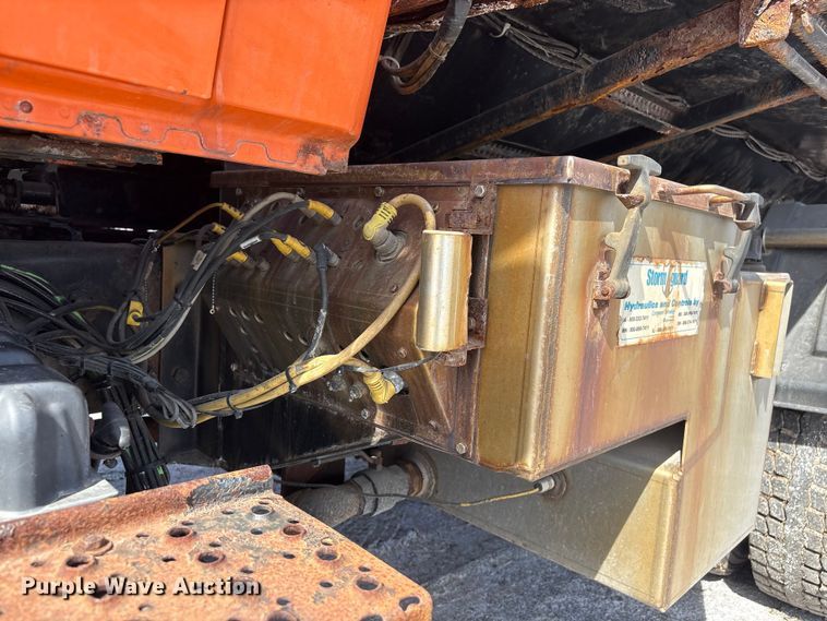 image for item EA4549 2009 International WorkStar dump truck