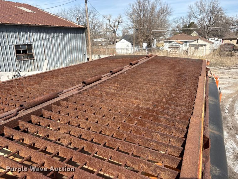 image for item EA4549 2009 International WorkStar dump truck