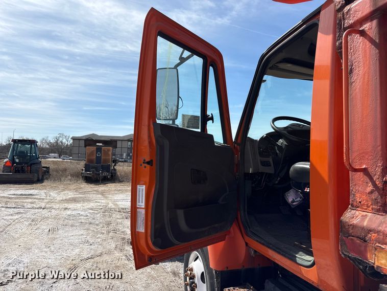 image for item EA4549 2009 International WorkStar dump truck