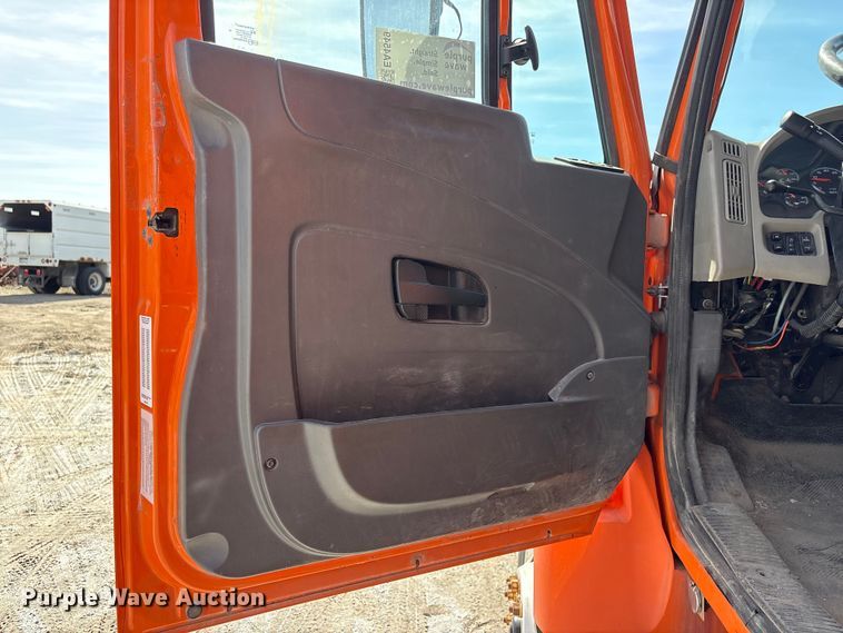 image for item EA4549 2009 International WorkStar dump truck