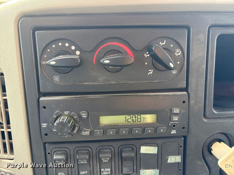 image for item EA4549 2009 International WorkStar dump truck