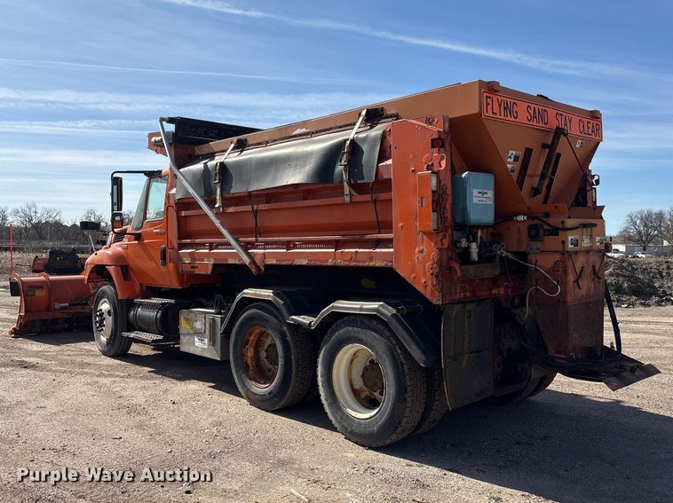 image for item EA4550 2008 International Workstar 7400 dump truck