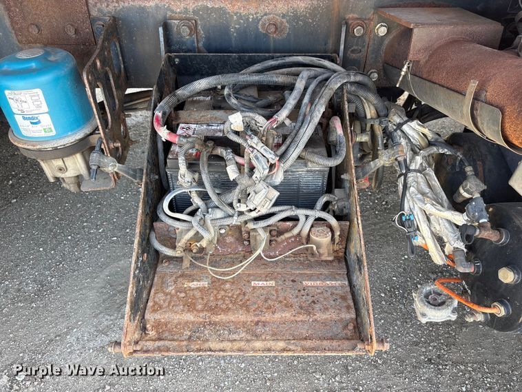 image for item EA4550 2008 International Workstar 7400 dump truck