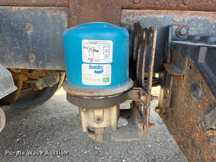 image for item EA4550 2008 International Workstar 7400 dump truck