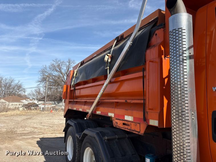 image for item EA4550 2008 International Workstar 7400 dump truck