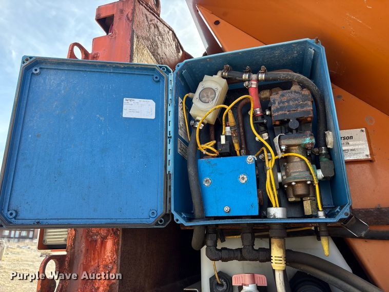 image for item EA4550 2008 International Workstar 7400 dump truck