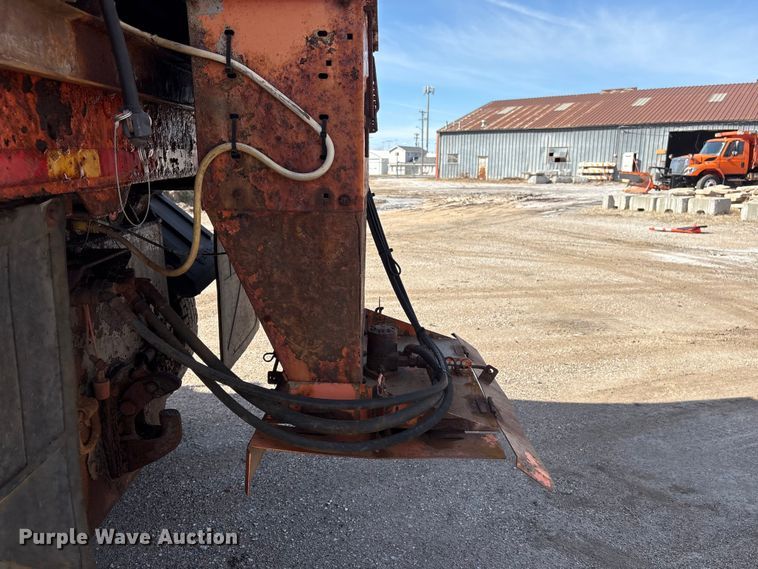 image for item EA4550 2008 International Workstar 7400 dump truck