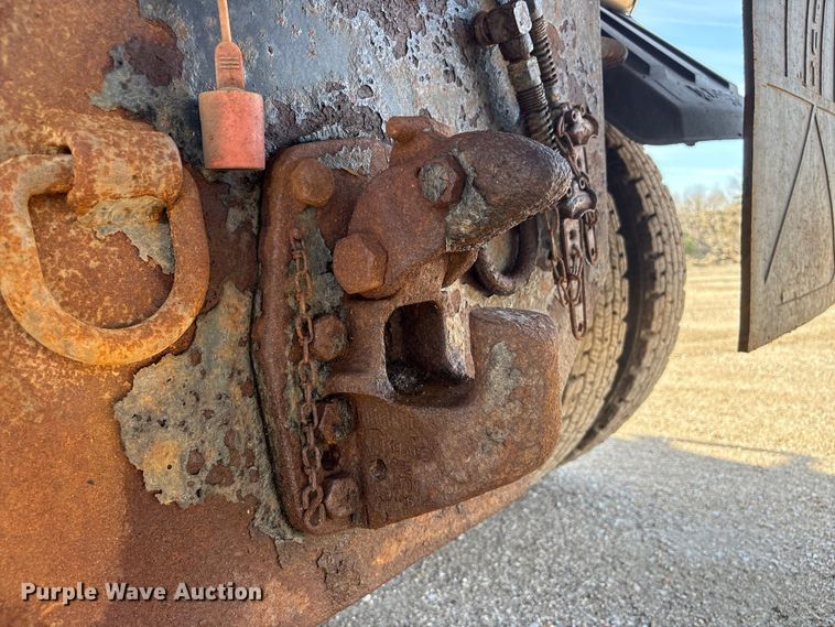 image for item EA4550 2008 International Workstar 7400 dump truck