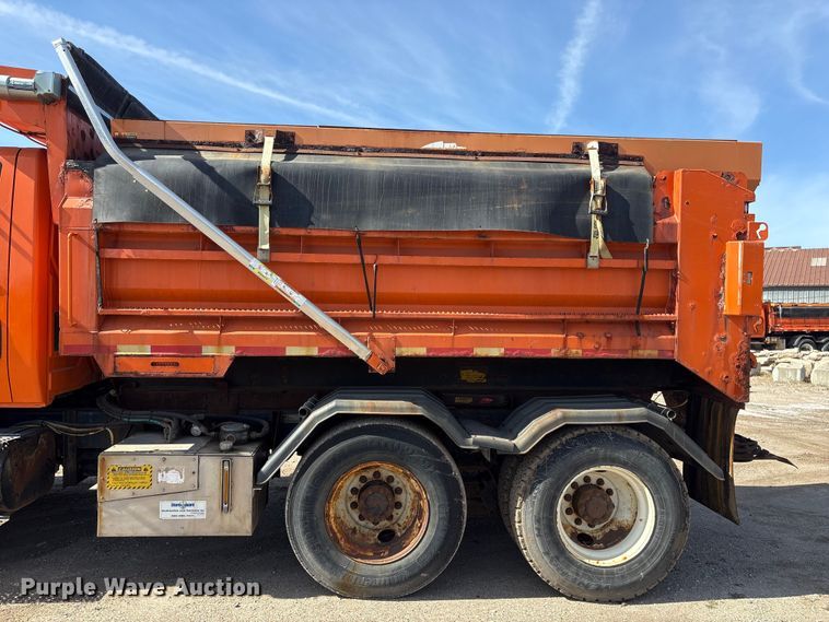 image for item EA4550 2008 International Workstar 7400 dump truck