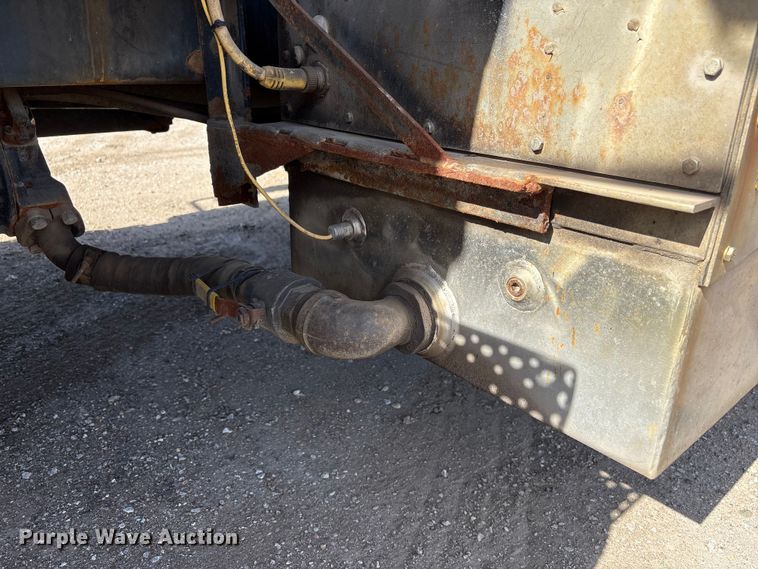 image for item EA4550 2008 International Workstar 7400 dump truck