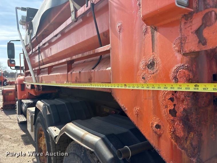 image for item EA4550 2008 International Workstar 7400 dump truck