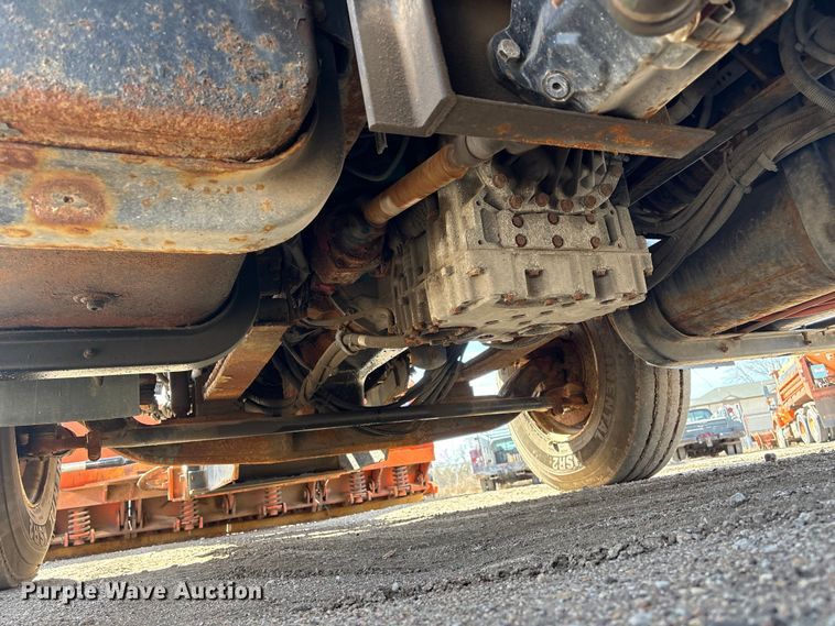 image for item EA4550 2008 International Workstar 7400 dump truck