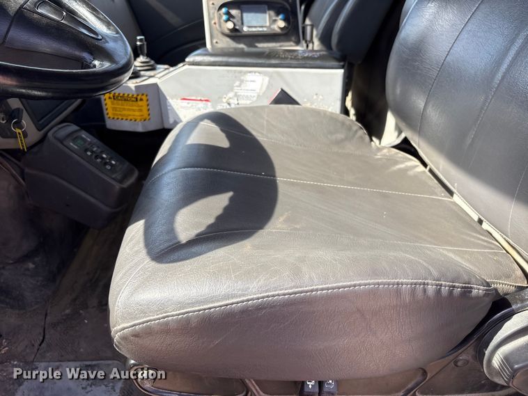 image for item EA4550 2008 International Workstar 7400 dump truck