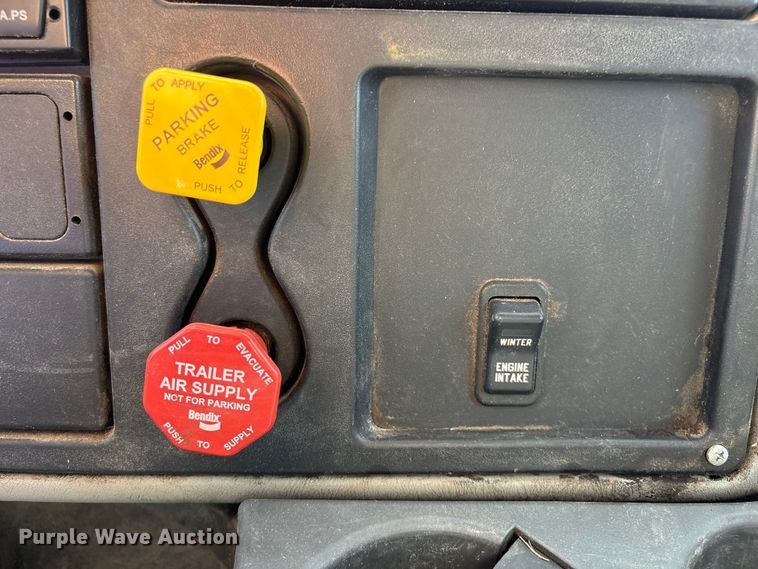 image for item EA4550 2008 International Workstar 7400 dump truck