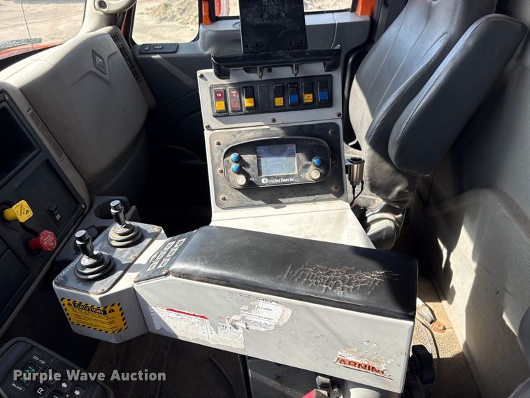 image for item EA4550 2008 International Workstar 7400 dump truck