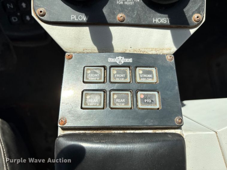 image for item EA4550 2008 International Workstar 7400 dump truck