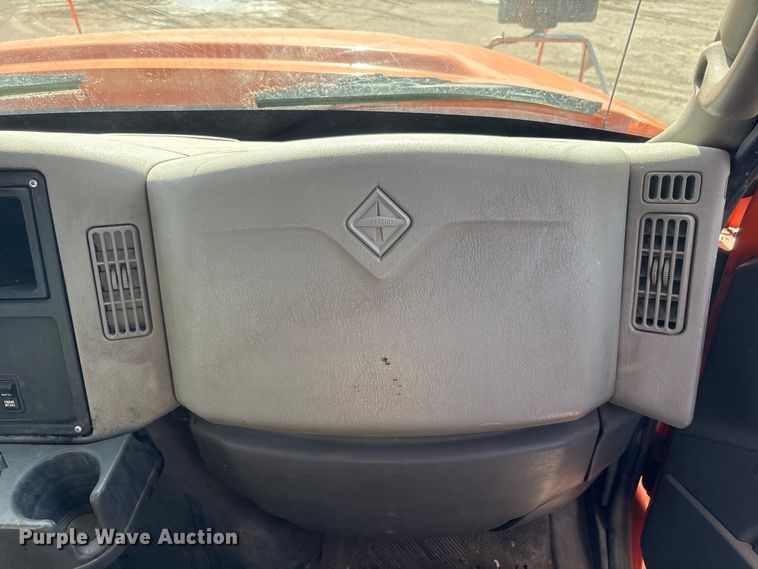 image for item EA4550 2008 International Workstar 7400 dump truck