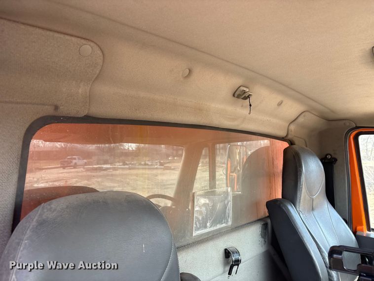 image for item EA4550 2008 International Workstar 7400 dump truck