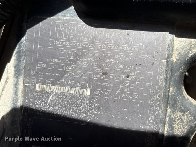 image for item EA4550 2008 International Workstar 7400 dump truck