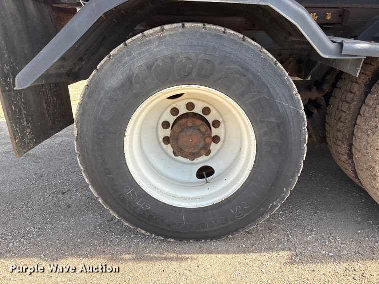 image for item EA4550 2008 International Workstar 7400 dump truck