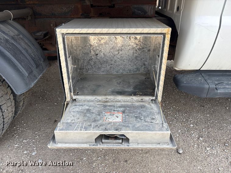 image for item EA4551 2008 Ford F450 Super Duty dump truck