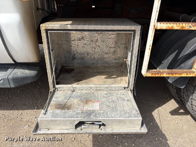 image for item EA4551 2008 Ford F450 Super Duty dump truck