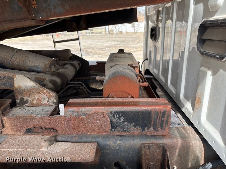 image for item EA4551 2008 Ford F450 Super Duty dump truck