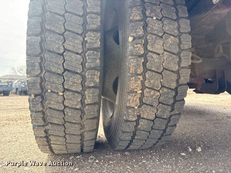 image for item EA4551 2008 Ford F450 Super Duty dump truck