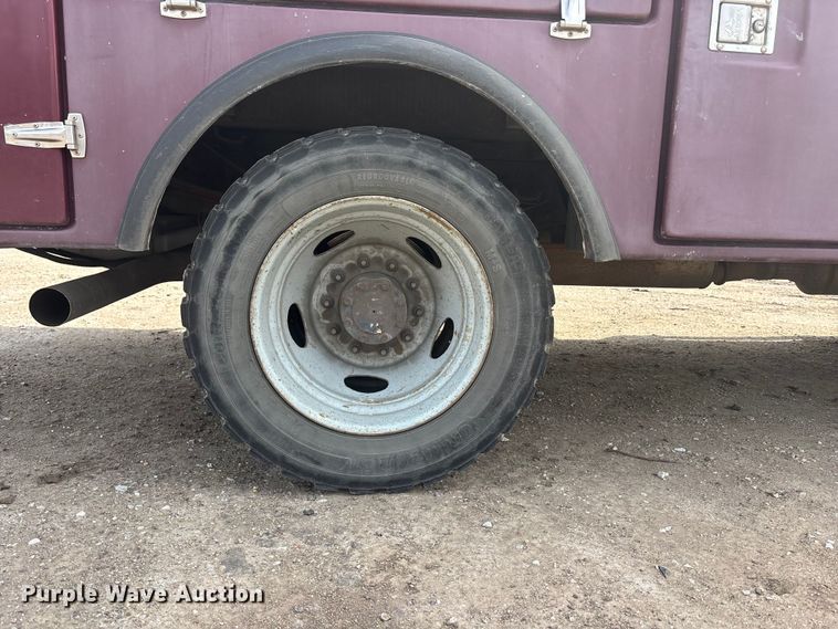 image for item EA4552 2005 Ford F450 Super Duty utility / service truck