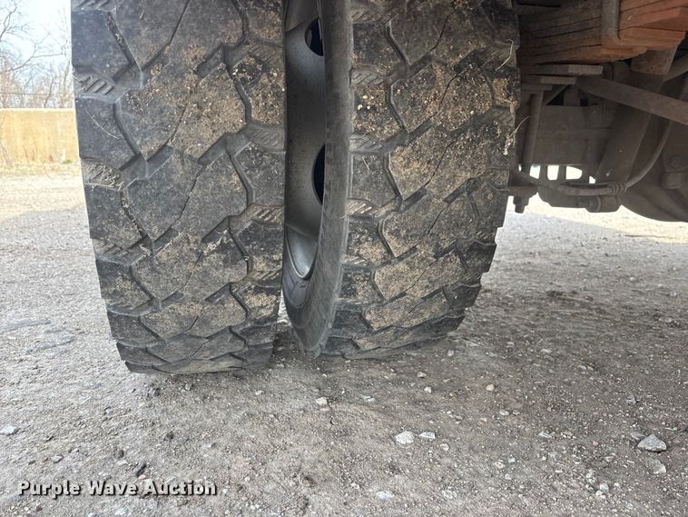 image for item EA4552 2005 Ford F450 Super Duty utility / service truck