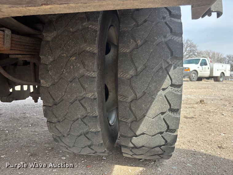 image for item EA4552 2005 Ford F450 Super Duty utility / service truck