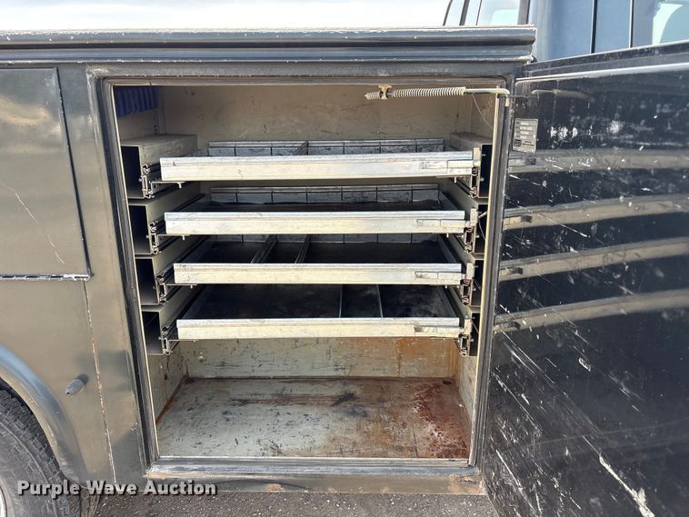 image for item EA4553 2004 Ford F350 Super Duty Ext. Cab utility bed pickup truck