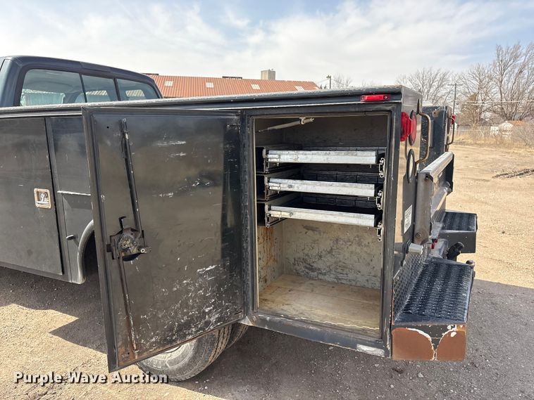 image for item EA4553 2004 Ford F350 Super Duty Ext. Cab utility bed pickup truck