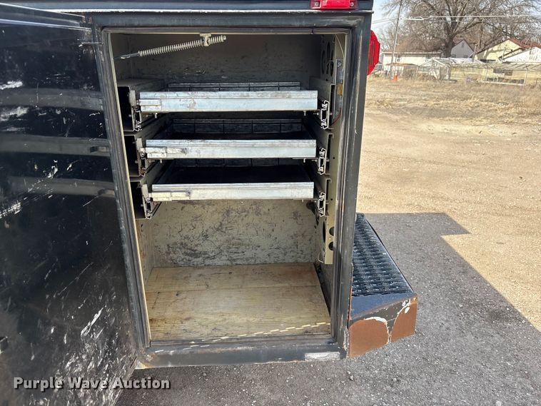 image for item EA4553 2004 Ford F350 Super Duty Ext. Cab utility bed pickup truck