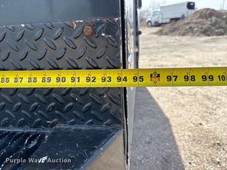 image for item EA4553 2004 Ford F350 Super Duty Ext. Cab utility bed pickup truck