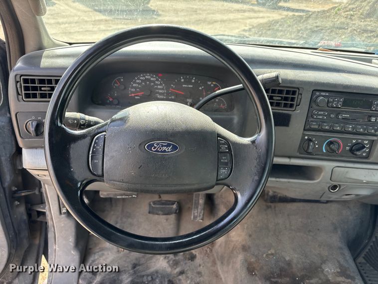 image for item EA4553 2004 Ford F350 Super Duty Ext. Cab utility bed pickup truck