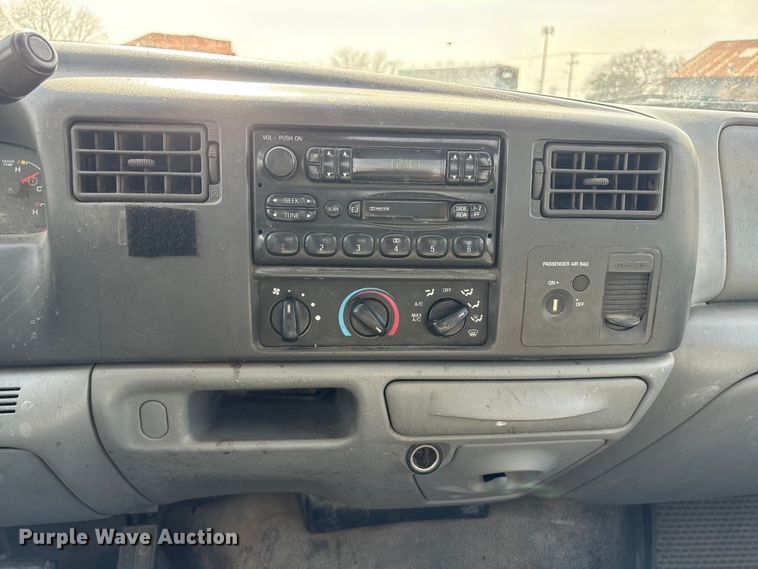 image for item EA4553 2004 Ford F350 Super Duty Ext. Cab utility bed pickup truck