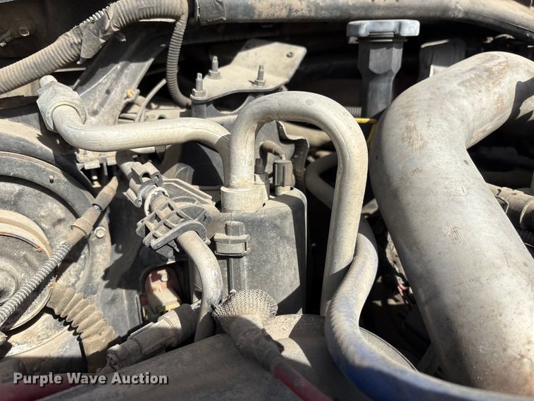 image for item EA4553 2004 Ford F350 Super Duty Ext. Cab utility bed pickup truck