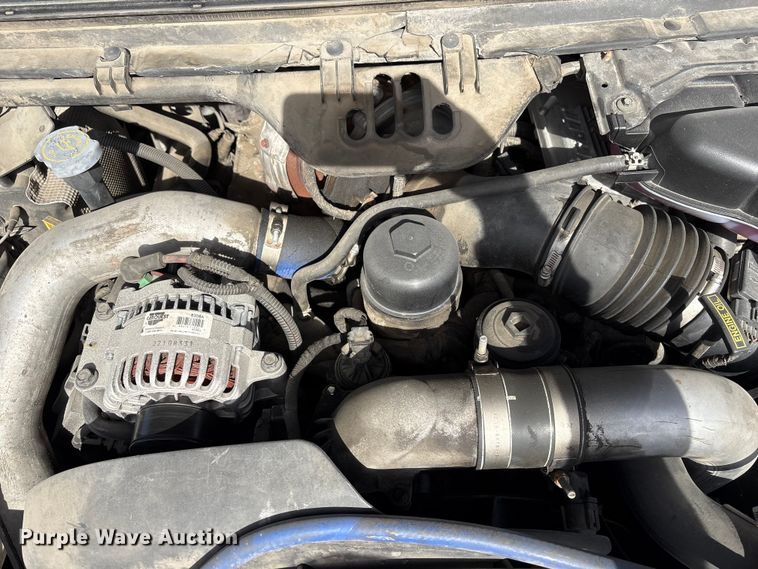 image for item EA4553 2004 Ford F350 Super Duty Ext. Cab utility bed pickup truck