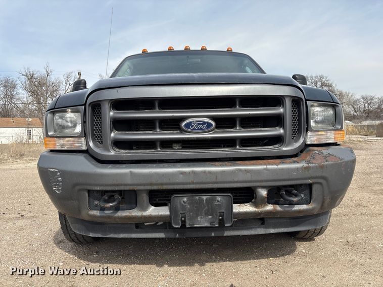 image for item EA4554 2004 Ford F350 Super Duty Ext. Cab utility bed pickup truck