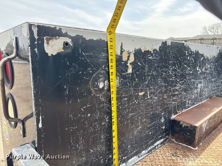 image for item EA4554 2004 Ford F350 Super Duty Ext. Cab utility bed pickup truck