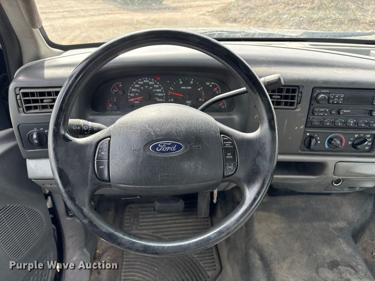 image for item EA4554 2004 Ford F350 Super Duty Ext. Cab utility bed pickup truck