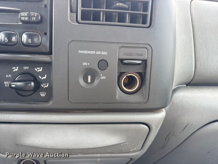 image for item EA4554 2004 Ford F350 Super Duty Ext. Cab utility bed pickup truck