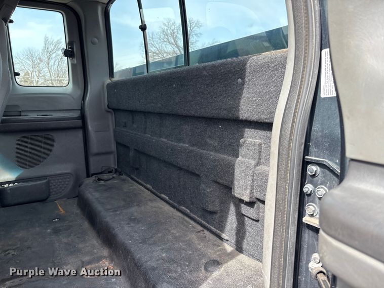 image for item EA4554 2004 Ford F350 Super Duty Ext. Cab utility bed pickup truck