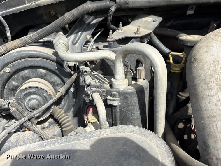 image for item EA4554 2004 Ford F350 Super Duty Ext. Cab utility bed pickup truck