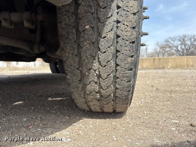 image for item EA4554 2004 Ford F350 Super Duty Ext. Cab utility bed pickup truck