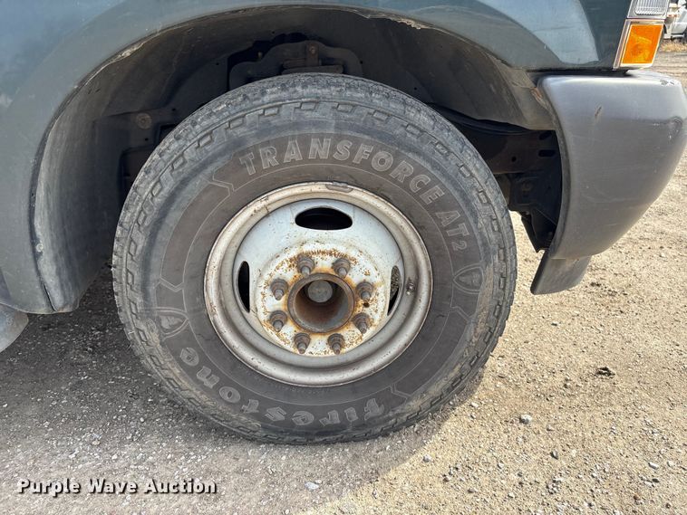 image for item EA4554 2004 Ford F350 Super Duty Ext. Cab utility bed pickup truck